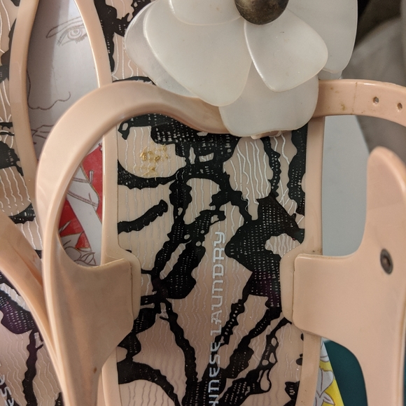 Sandals - Picture 5 of 11